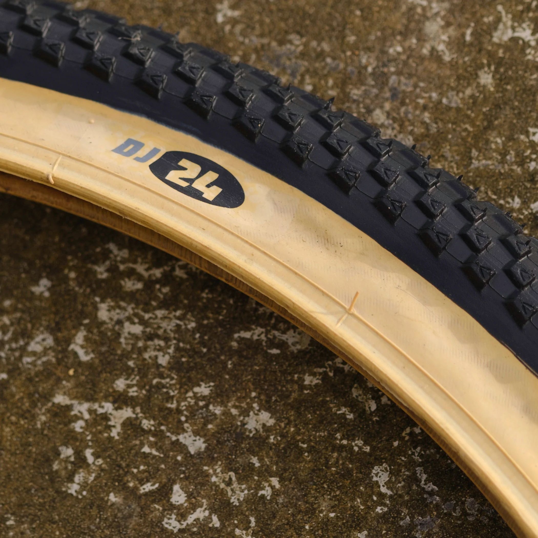 DMR DJ24" Tyre - Image 28