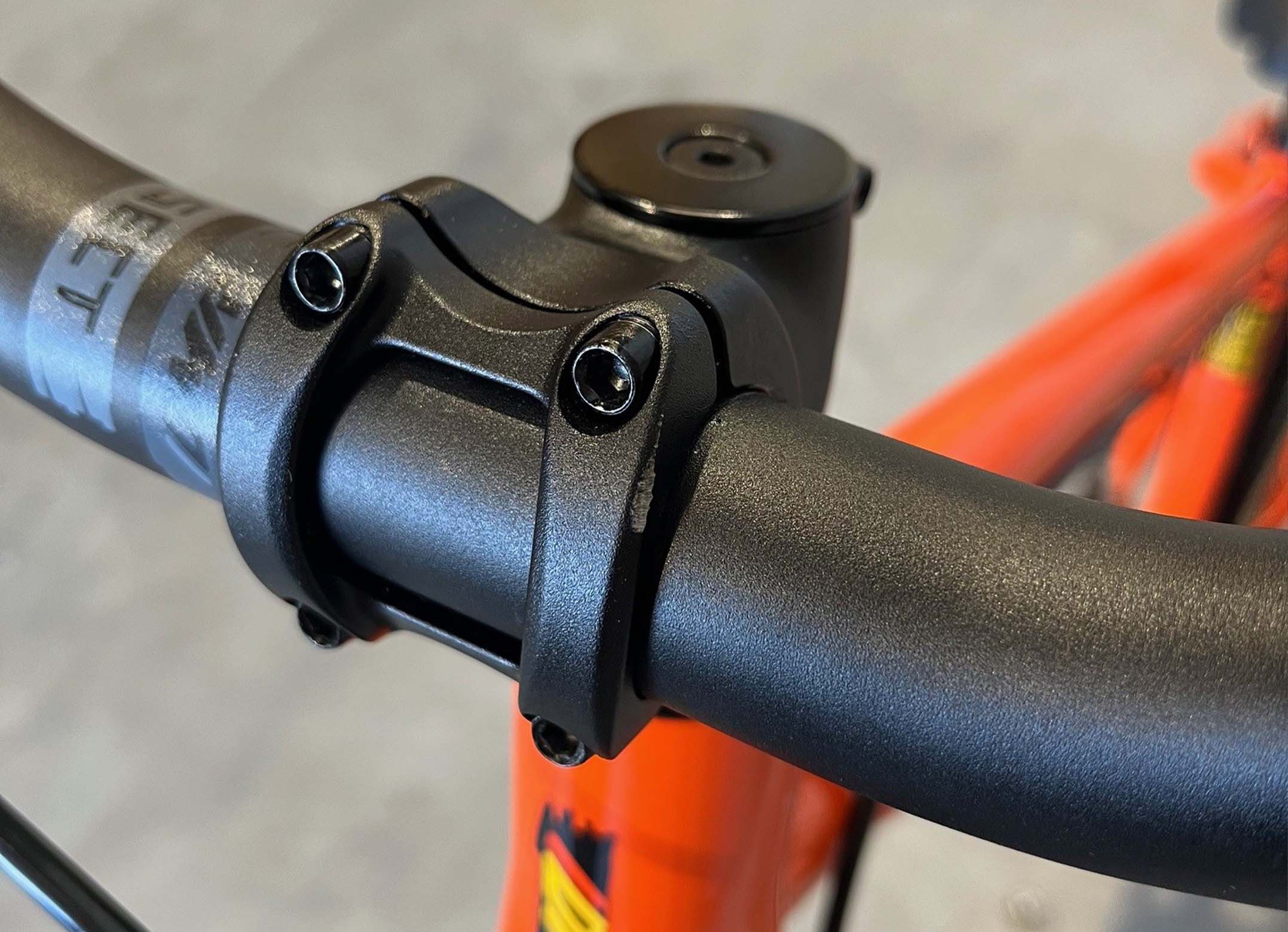 DMR Sect Ex-Display Bike - Image 4