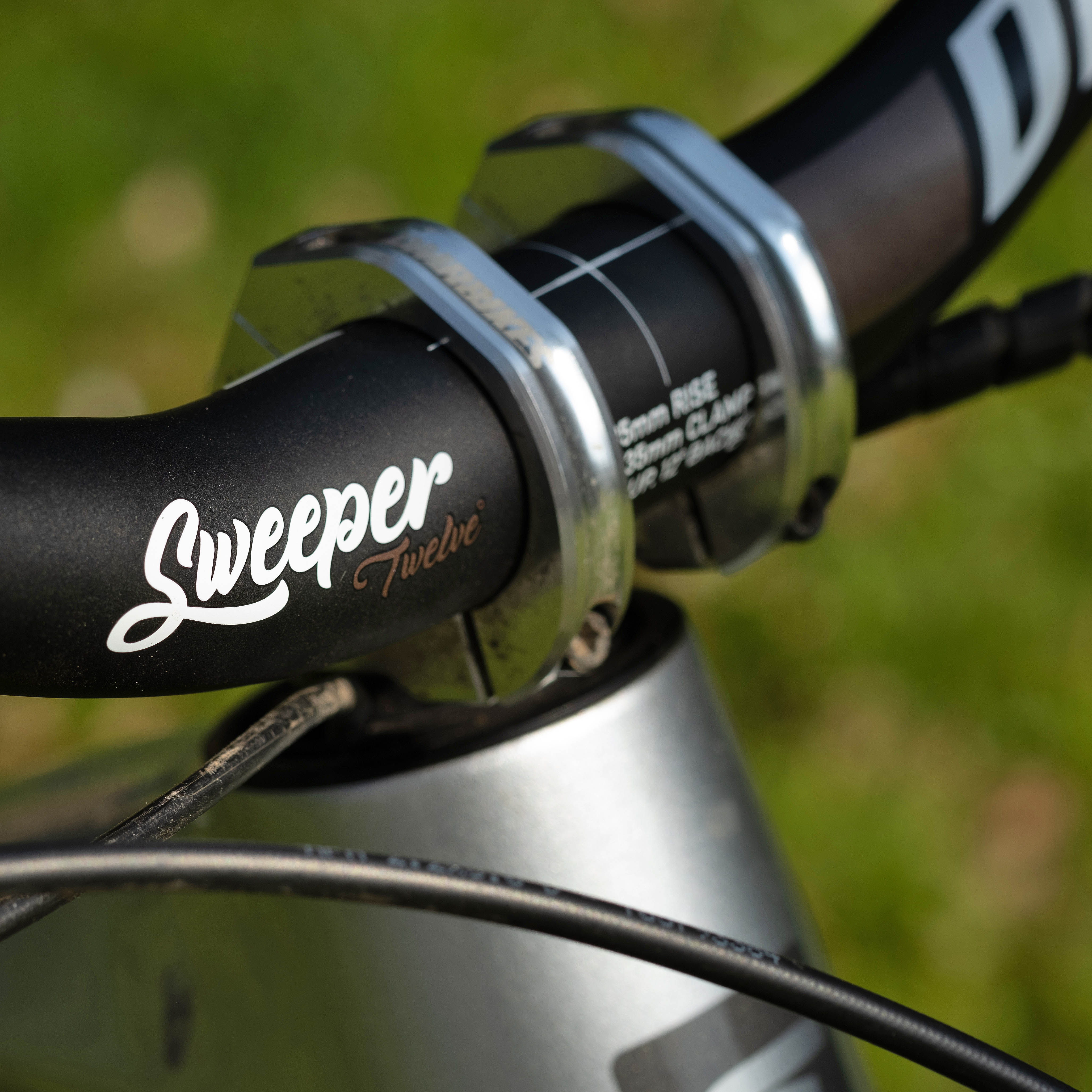 DMR Sweeper Handlebar - Image 16