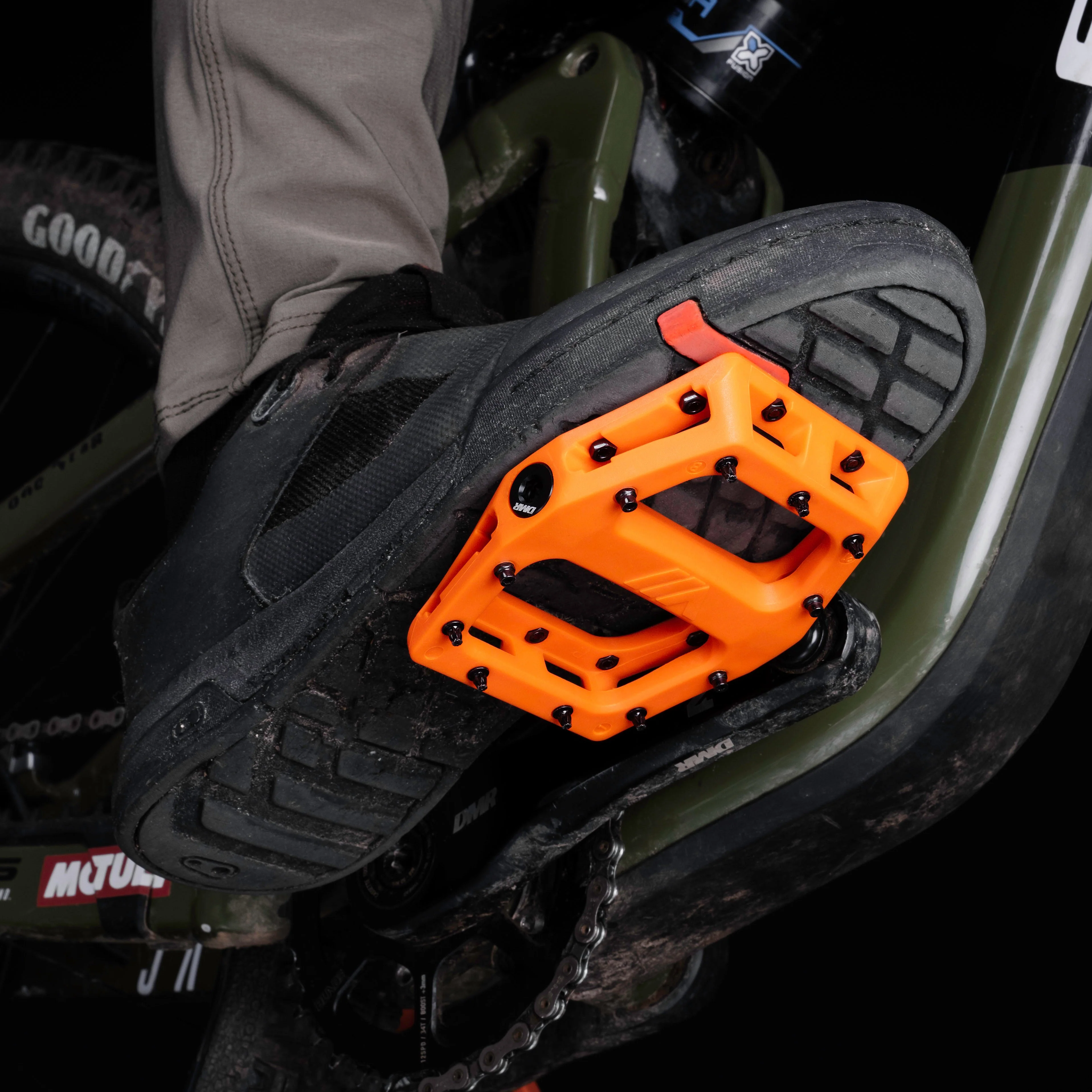 DMR V11 Pedal - Image 14