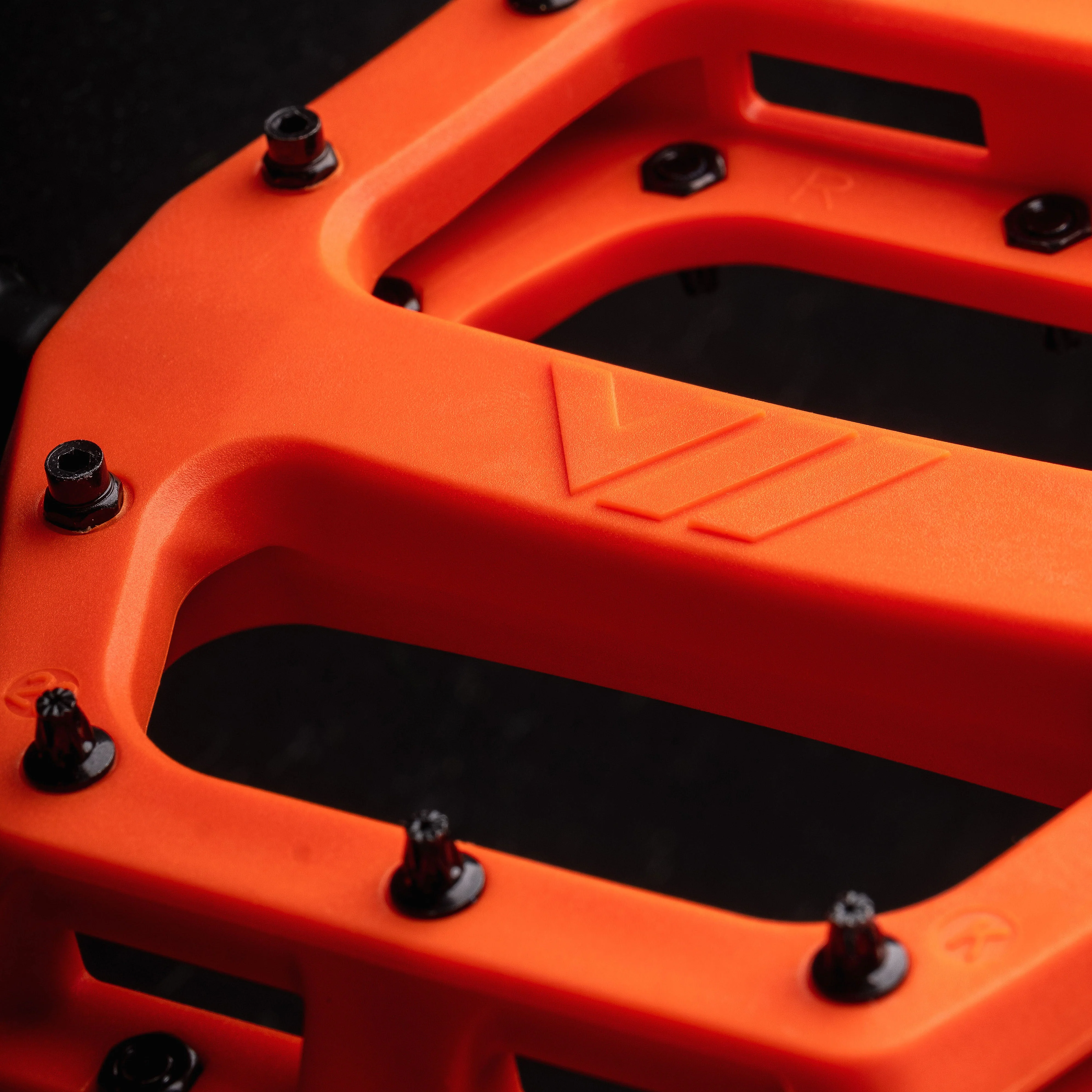 DMR V11 Pedal - Image 15