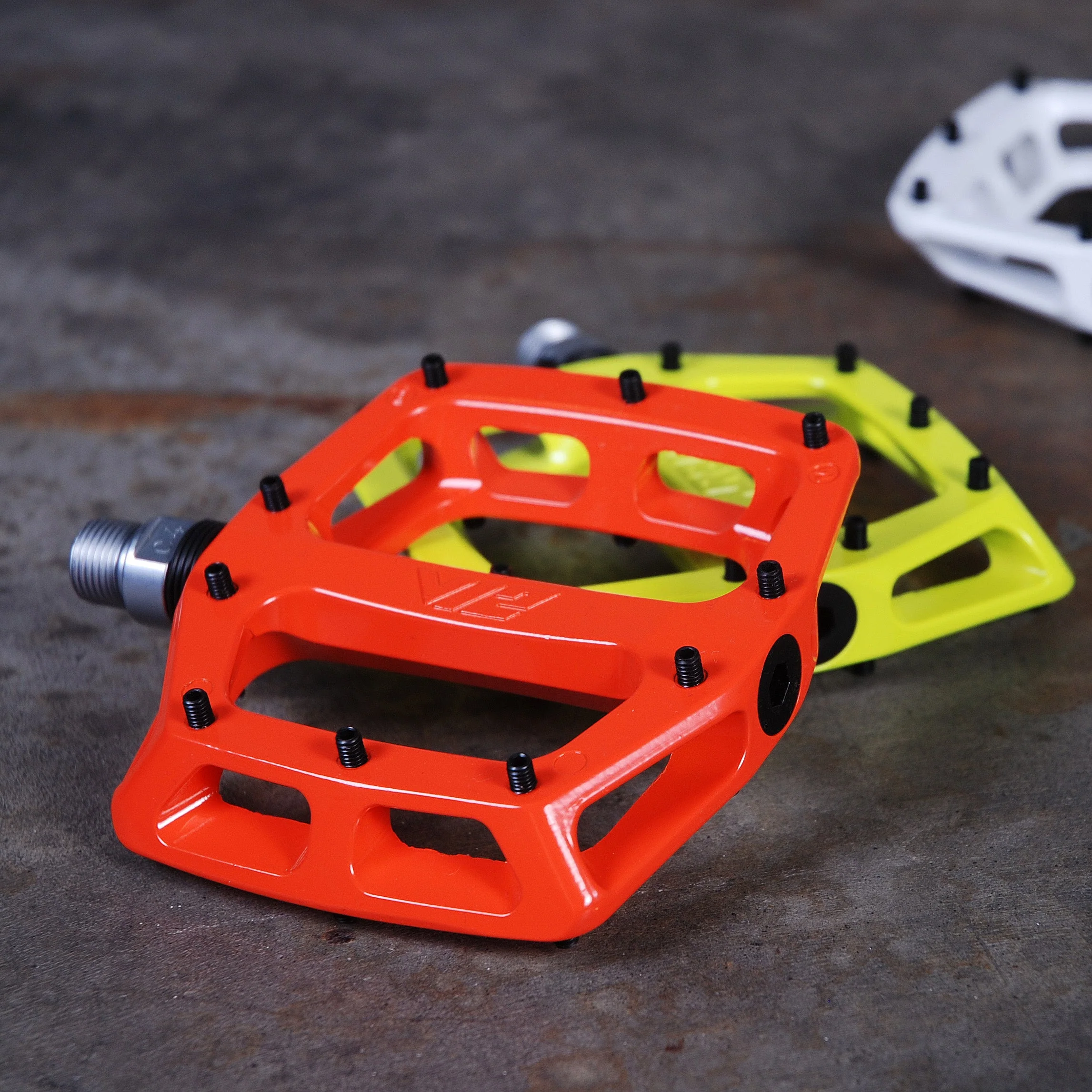 DMR V12 Pedal - Image 26
