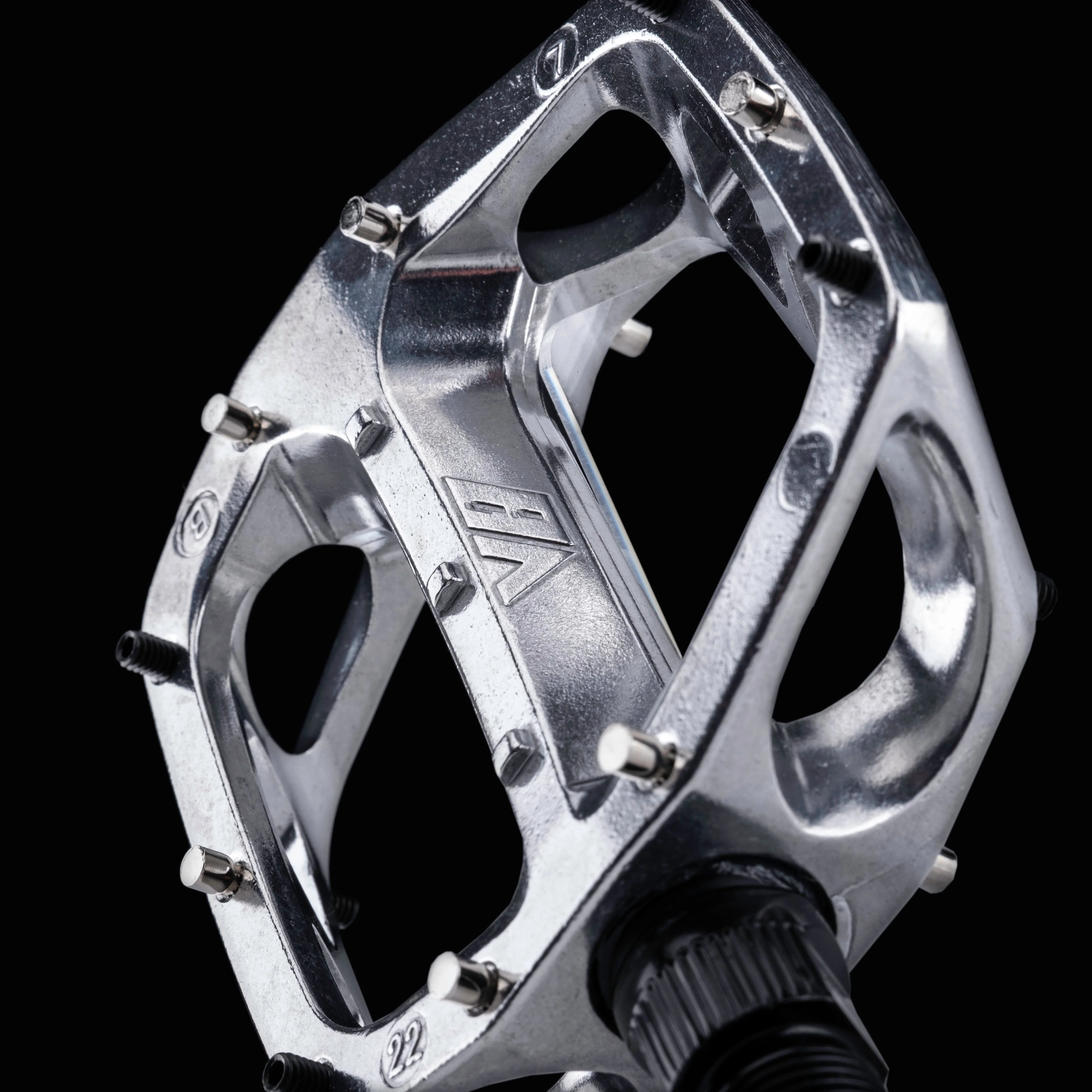 DMR V8 Classic Pedal - Image 10